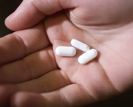 Daily Aspirin Reveals Major Benefit in Reducing Bowel Cancer Relapse, Study Finds